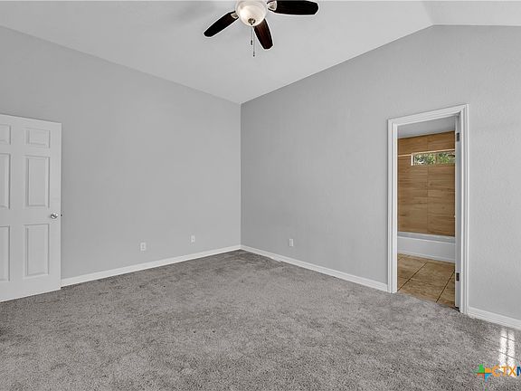 4th image of 907 Saratoga Ln