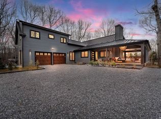 38 Hampton Ct, Bridgehampton, NY 11932