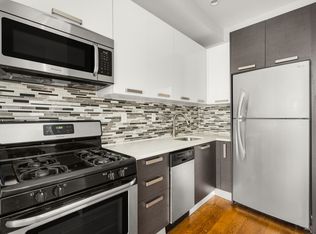 280 Hawthorne St #2, Brooklyn, NY 11225