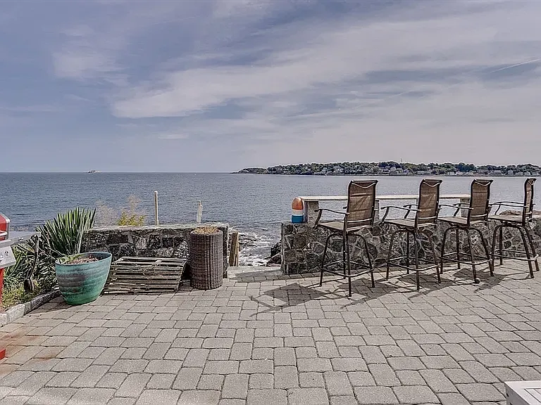 47 Little Nahant Rd — Photo 3