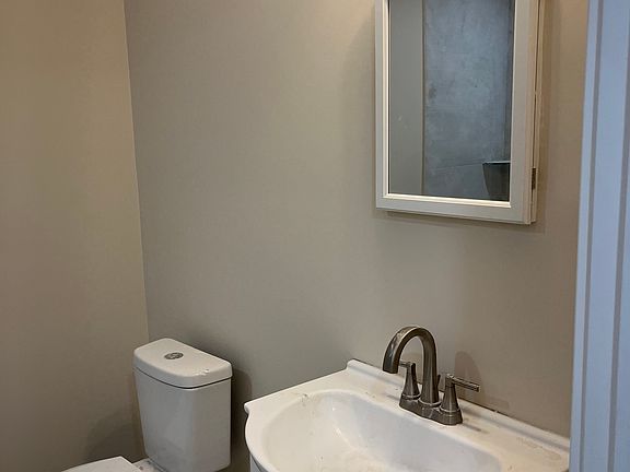 4th image of 4900 Kingsessing Ave #1F