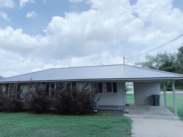 72 Shuford St, Lavonia, GA 30553