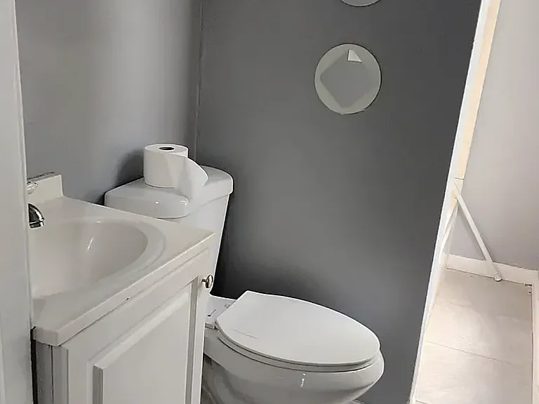 28 Hickory St #1N — Photo 8