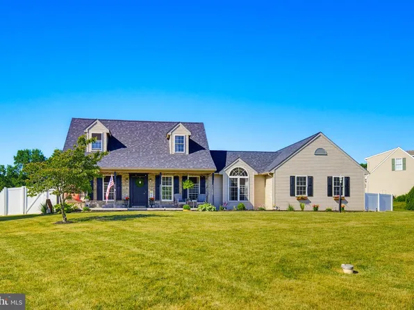 17 Natures Way, Quarryville, PA 17566