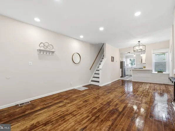 204 Middlesex St, Gloucester City, NJ 08030
