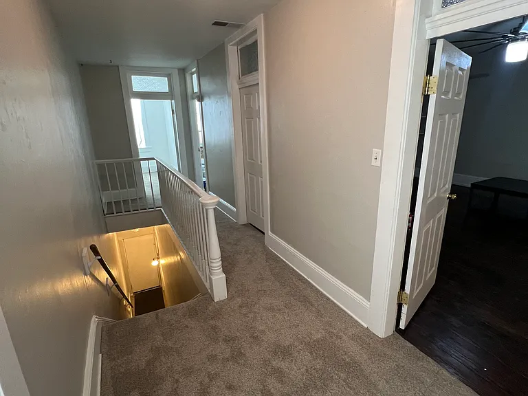 610 S Main St — Photo 11
