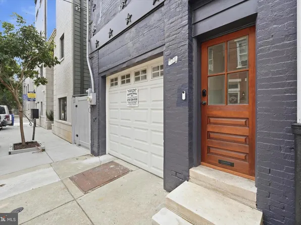 726 Latona St, Philadelphia, PA 19147