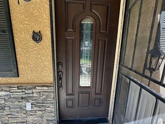 3rd image of 5425 Roselle Ave #1
