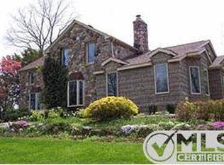 485 Rowe Rd, Milford, MI 48380