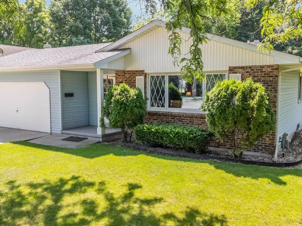 1335 W 9th Ave, Oshkosh, WI 54902