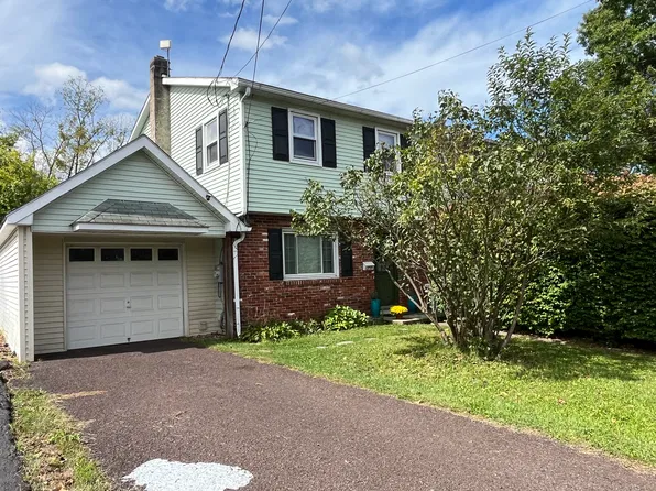 233 W Park Ave #1, Sellersville, PA 18960