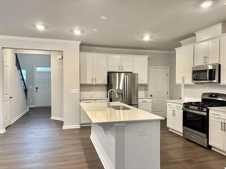 1109 Rosefinch Dr — Photo 6