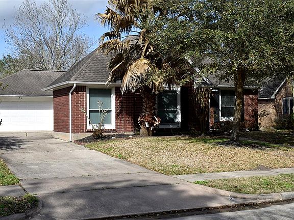 Two Car garage, single drive way