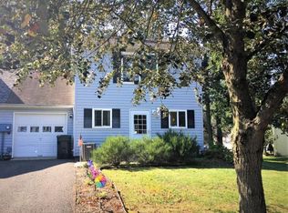 13 Elizabeth Ct, Howell, NJ 07731