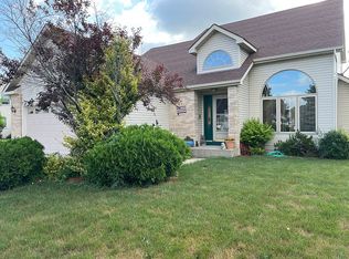 4545 Pilgrim Dr, Racine, WI 53404