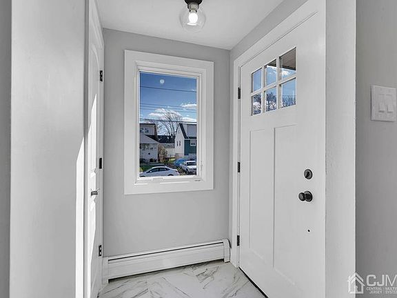 3rd image of 145 Jefferson St