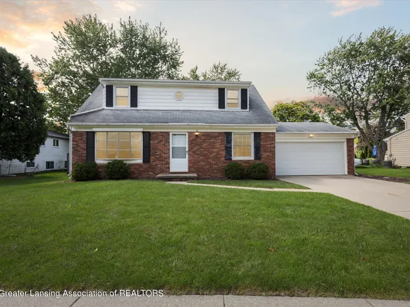 1923 Pinecrest Dr, East Lansing, MI 48823