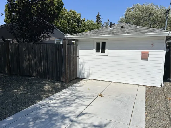 5 Linda Vista St, Benicia, CA 94510