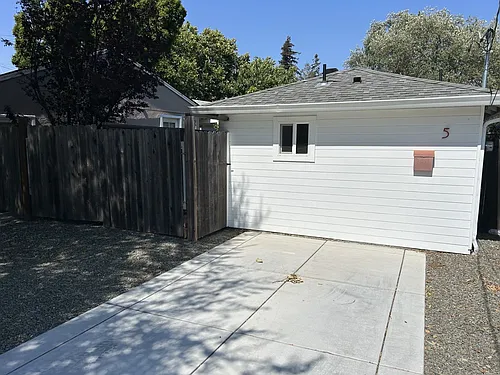 5 Linda Vista St Photo 1