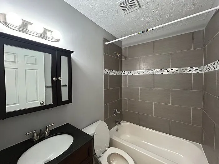 3 Stone Park Pl — Photo 5