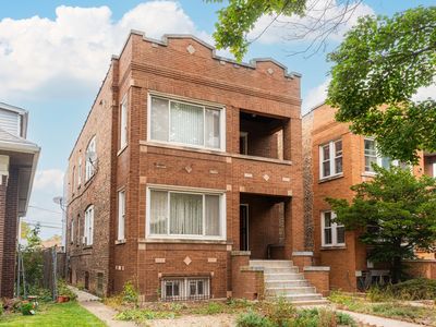 4610 W Altgeld St, Chicago, IL, 60639