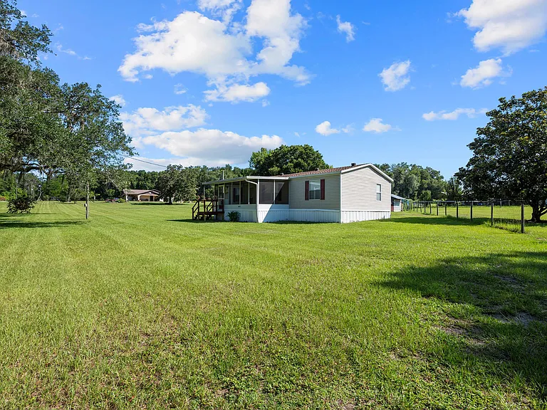 39937 River Rd — Photo 2