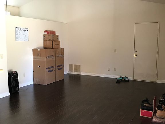 2nd living room