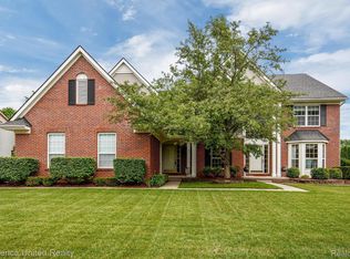 2953 Remington Oaks, West Bloomfield, MI
