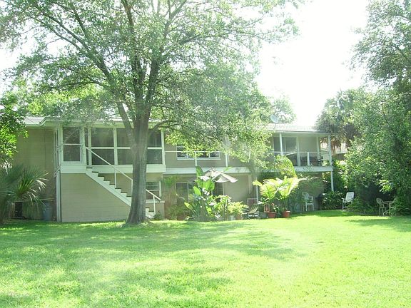 Back exterior view