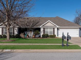 5006 W Waverly Rd, Fayetteville, AR 72704
