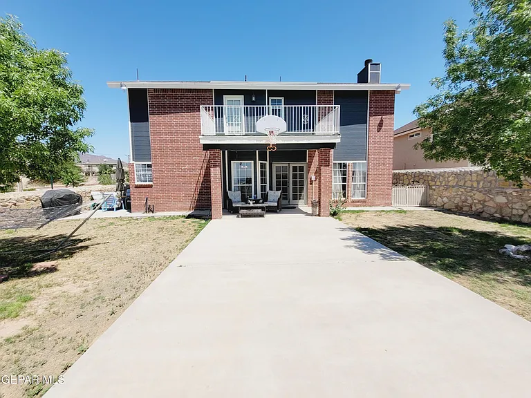 7401 Plaza Taurina Dr — Photo 24
