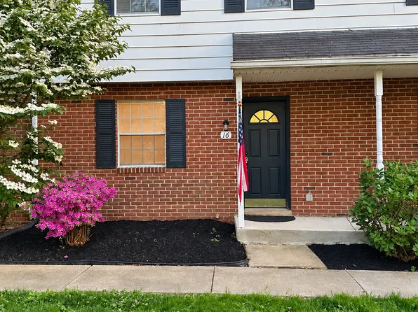 16 Batt Ave, Willow Street, PA 17584