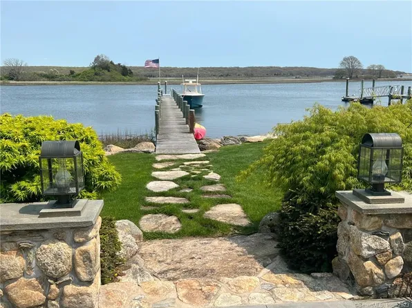 792 Shennecossett Road, Groton, CT 06340