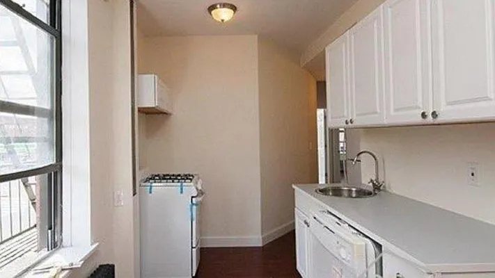 Rented by Nooklyn NYC LLC | media 17