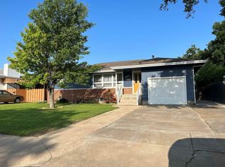 2013 Eisenhower Rd, Hays, KS 67601