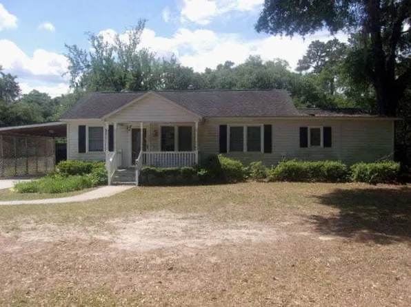 208 Oak St, Kingstree, SC 29556