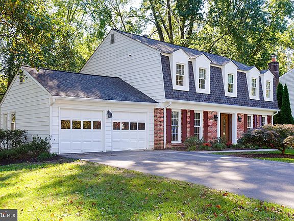 2nd image of 9603 Whitecedar Ct