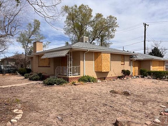 2nd image of 824 35th Ave Ct