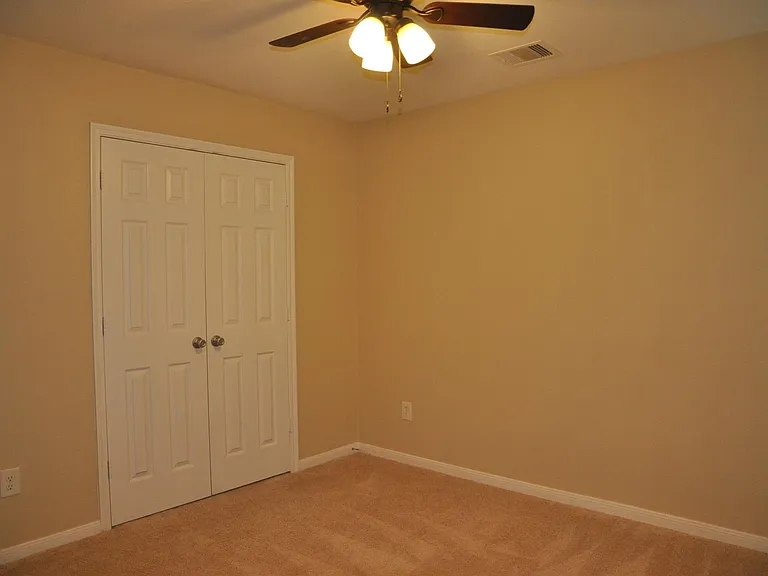 16025 Summerville Lake Dr — Photo 27