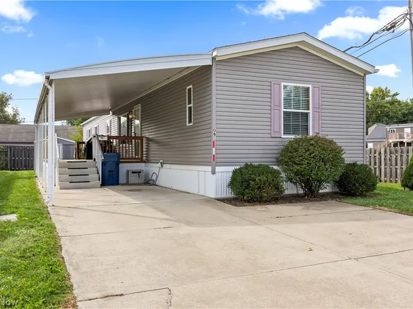 35157 Center Ridge Rd #92, North Ridgeville, OH 44039