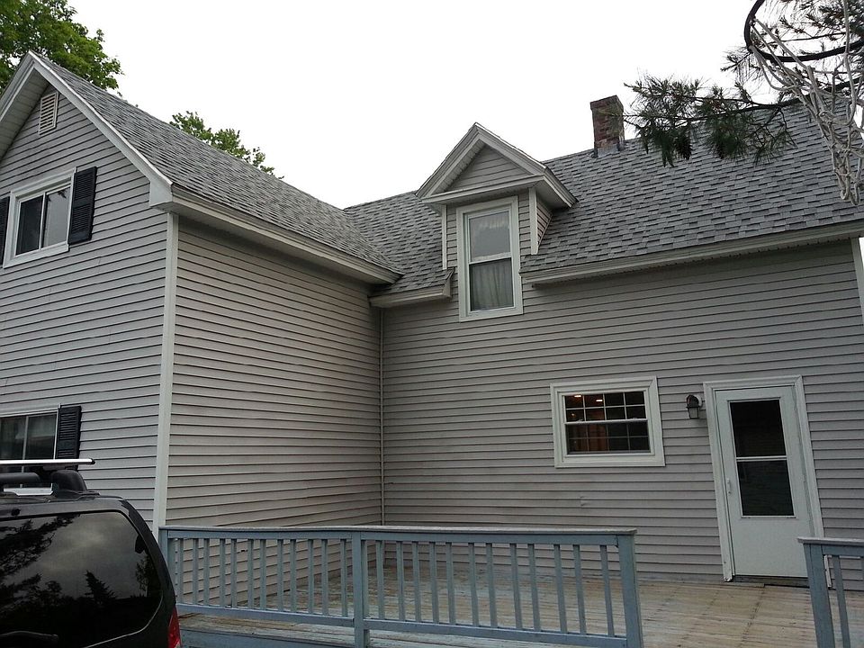 2nd image of 43 Summer St