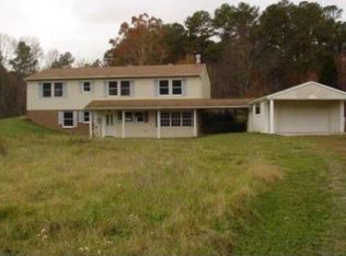 6242 Belroi Farms Dr, Gloucester, VA 23061