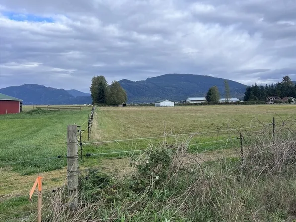 144 xx W Bow Hill Road, Bow, WA 98232