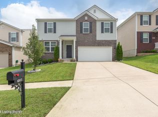 6811 Brittany Oak Dr, Louisville, KY 40229