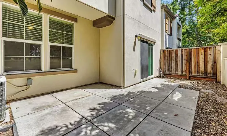 233 S Yucatan Pl — Photo 25