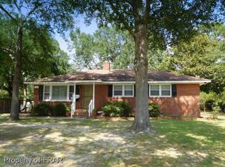 1819 Stockton Dr, Fayetteville, NC 28304