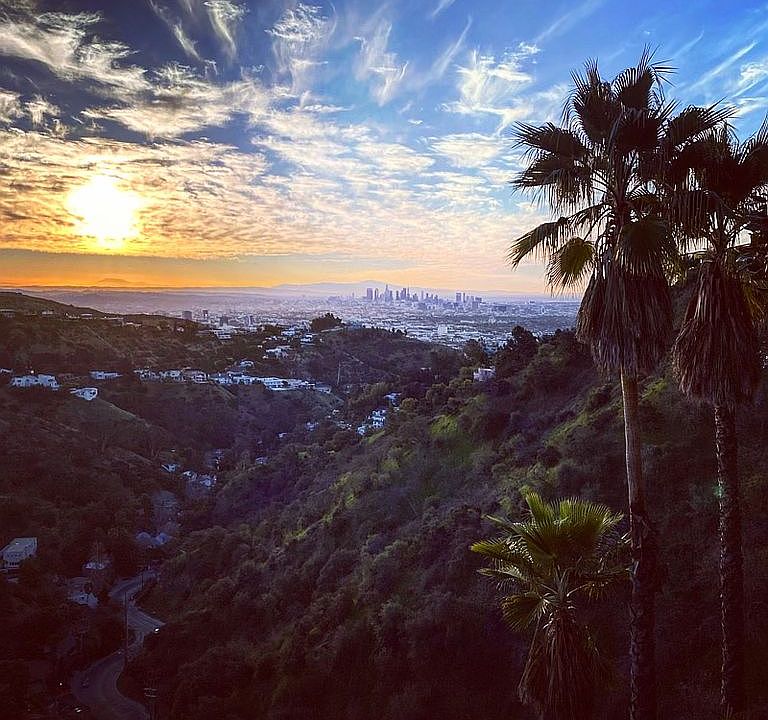 SUNRISE FROM STONES THROW