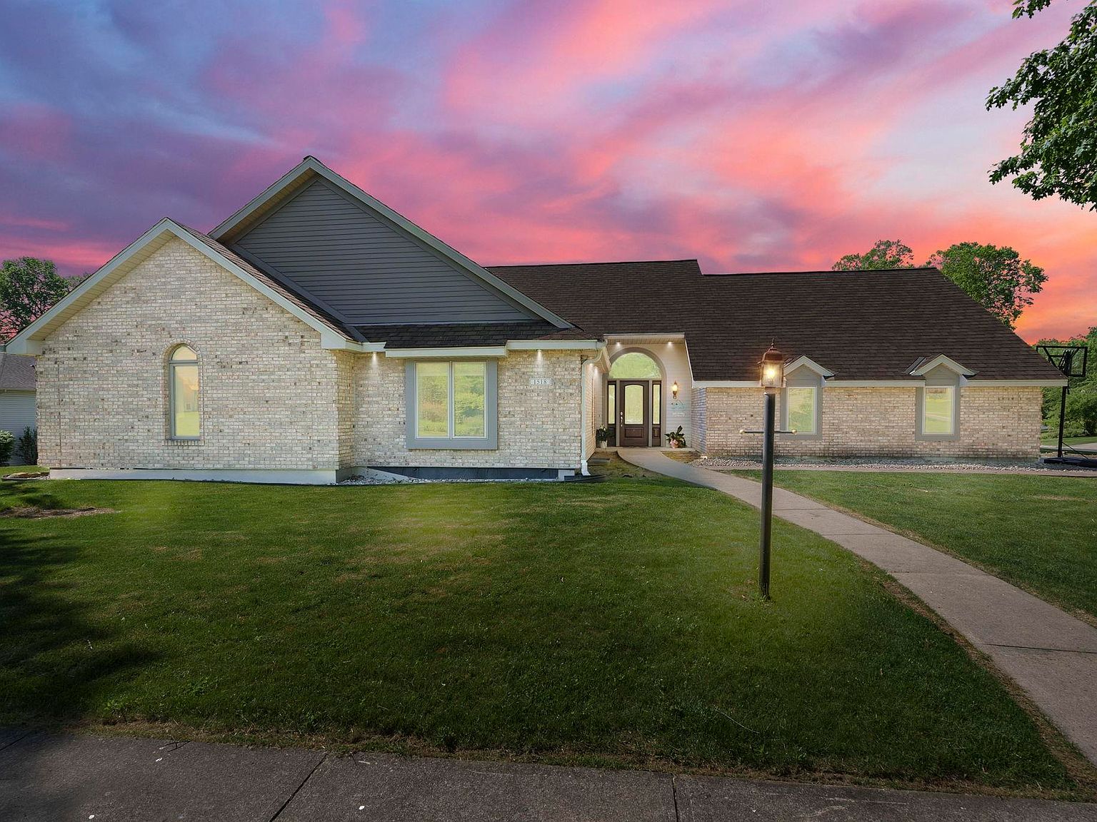 1518 Thistle Ln, Fort Wayne, IN 46825 Zillow