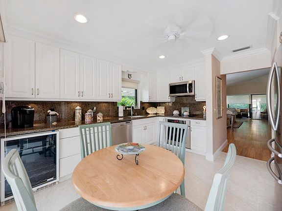 5th image of 3724 Freshwater Dr