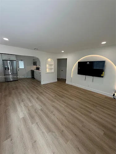 708 SW 7th Ave #1 Photo 1